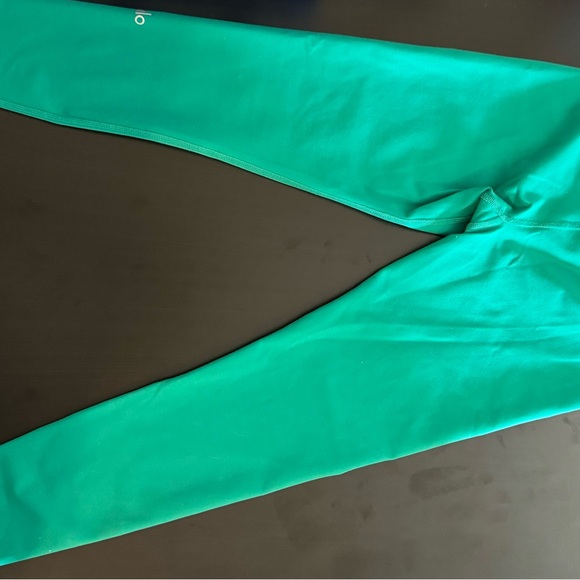 Alo Yoga high-waist leggings, size XS, teal green, great condition. - Picture 4 of 7